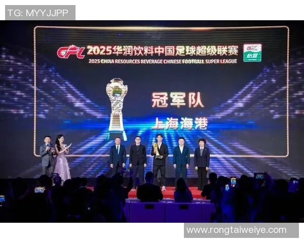 激情四溢的足球公开赛盛典即将开启各路豪强齐聚争夺荣耀与梦想