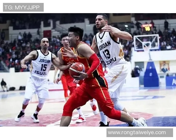 任骏飞领衔新一季篮球赛季展现实力与团队精神的精彩瞬间